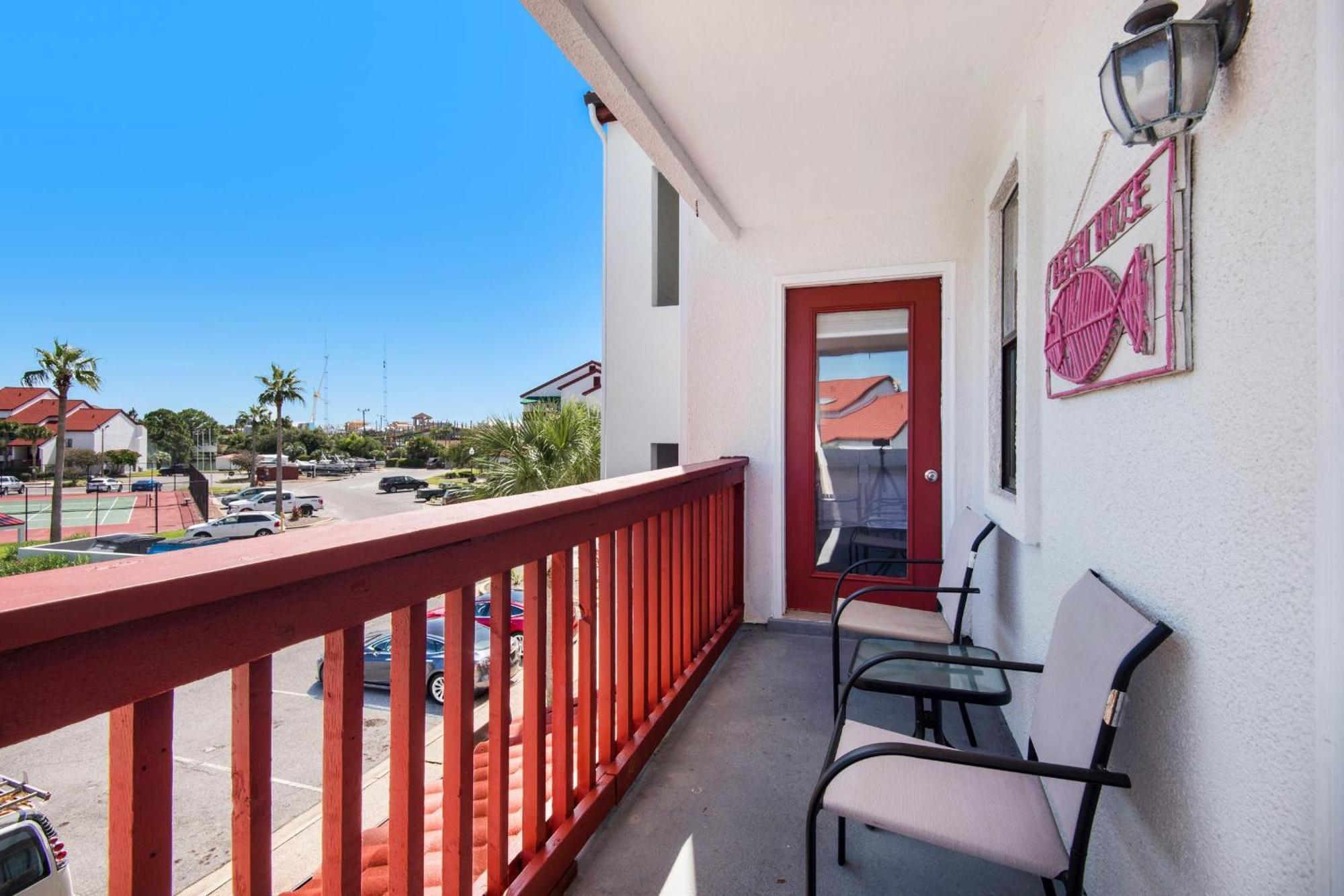 St Thomas Square 1211c Bumz Holiday home