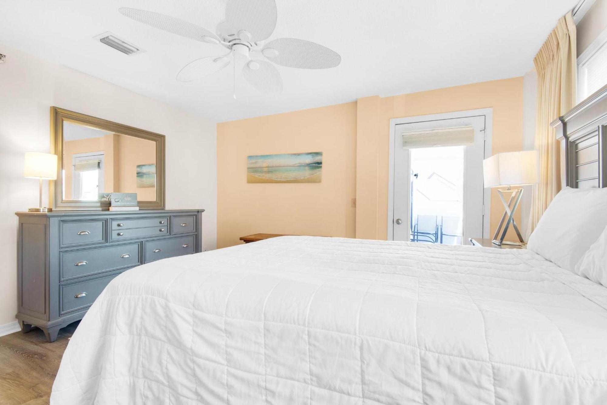 St Thomas Square 1211c Bumz Holiday home *